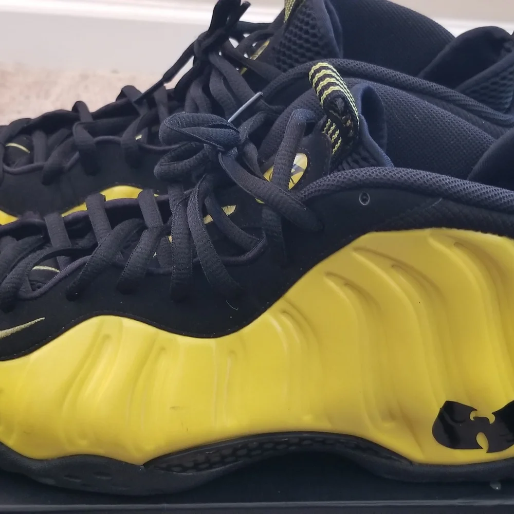 Nike Black and Yellow Foamposite-Style Basketball Sneakers - Picture 4 of 11
